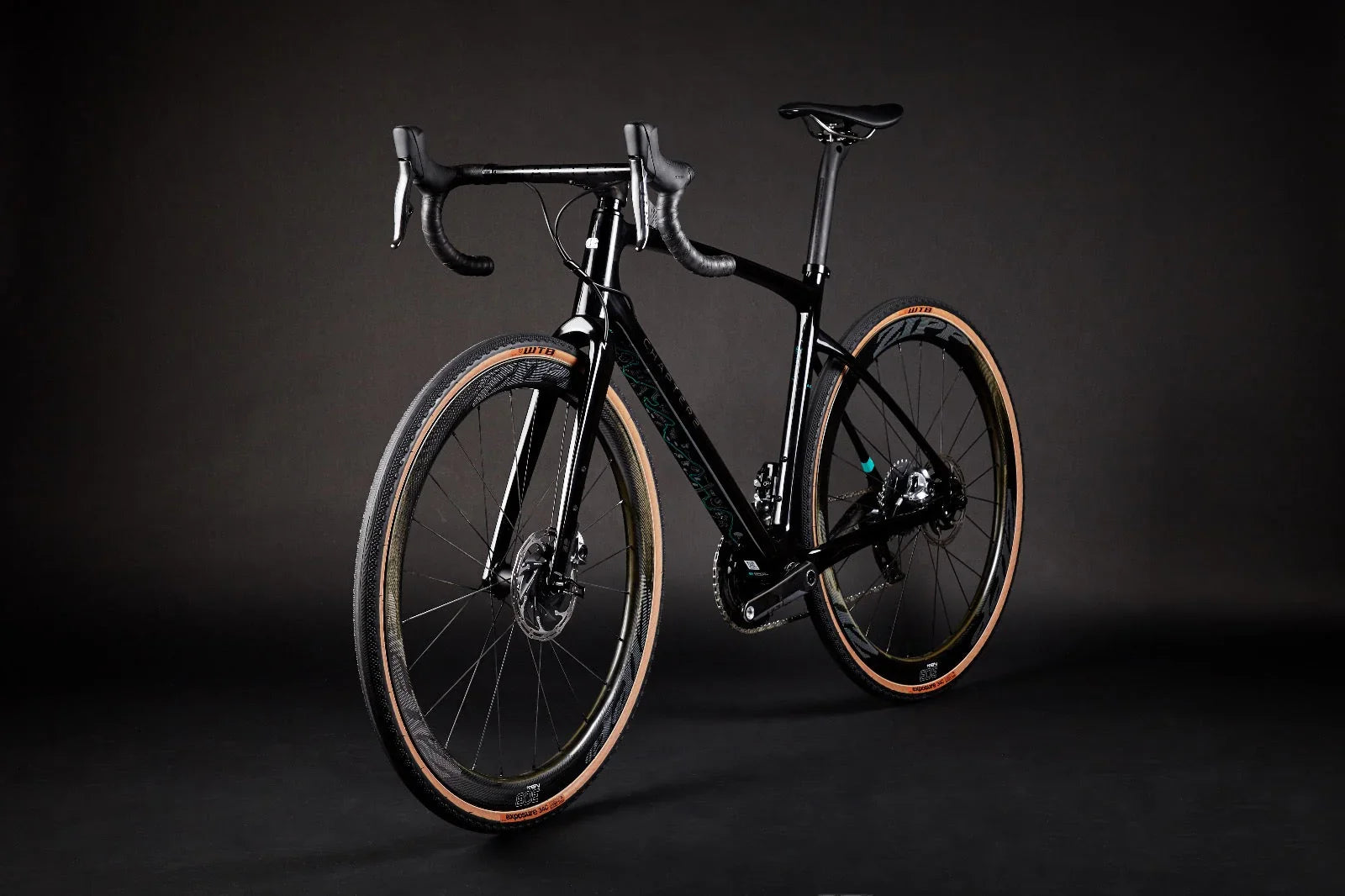 AO GRAVEL DISC FRAMESET - Chapter 2 - Cobbled Climbs