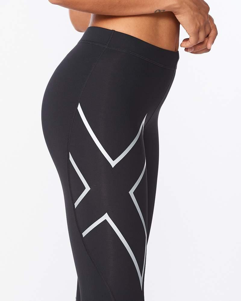 2XU Core 3/4 Womens Compression Tights (Black/Silver) - BUMSONTHESADDLE