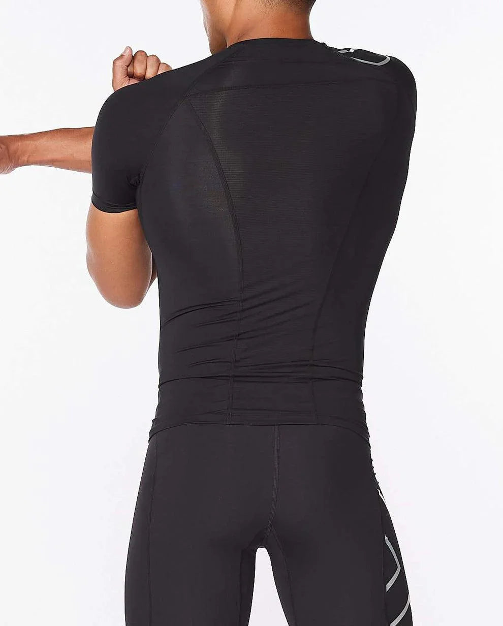CORE COMPRESSION SHORT SLEEVE TOP - 2XU - Cobbled Climbs
