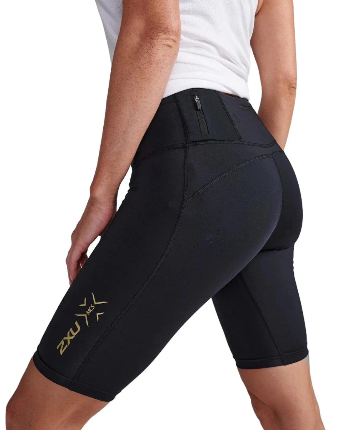 2XU Light Speed Mid-Rise Women's Compression Shorts (Black/Gold Reflective) - BUMSONTHESADDLE