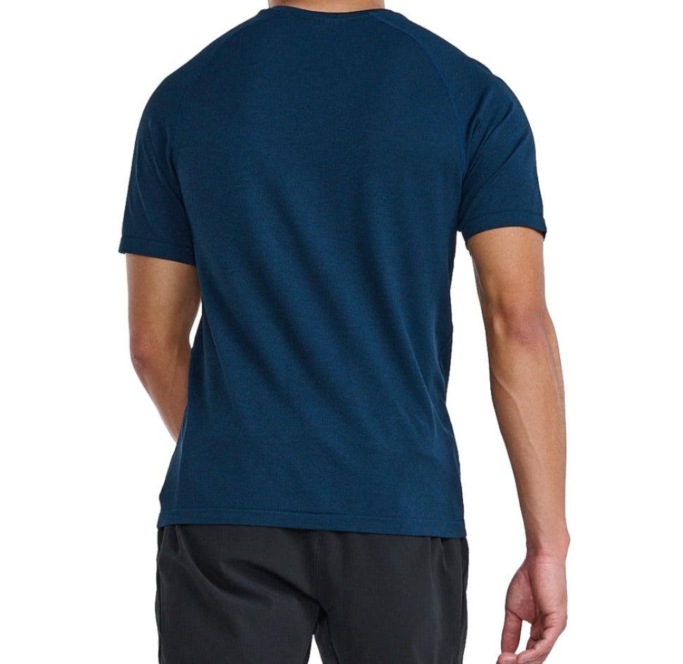 2XU Motion Tech Tee Men's T-Shirt (Motion/Midnight) - BUMSONTHESADDLE