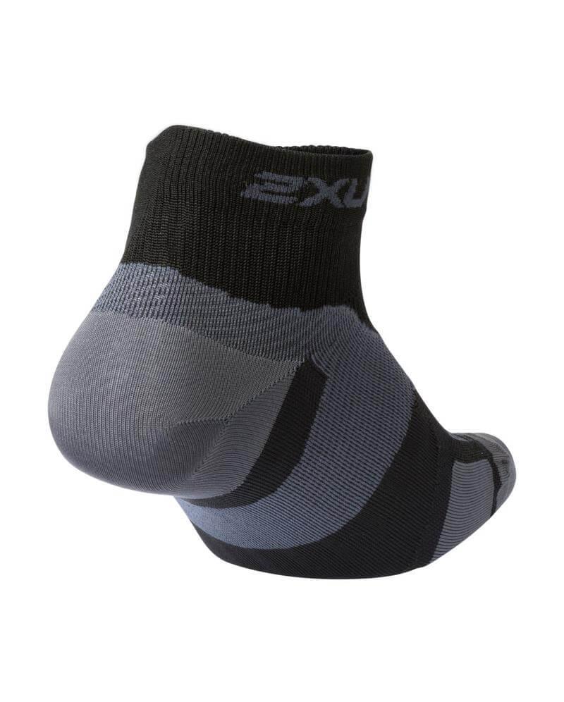 2XU Vectr Ultralight 1/4 Crew Unisex Cycling Socks (Black/Titanium) - BUMSONTHESADDLE