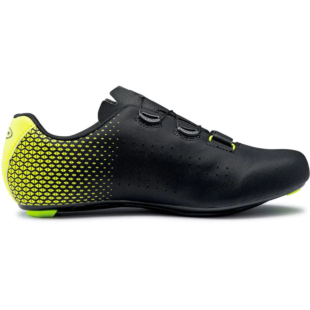 CORE PLUS 2 ROAD CYCLING SHOES - Northwave - Cobbled Climbs