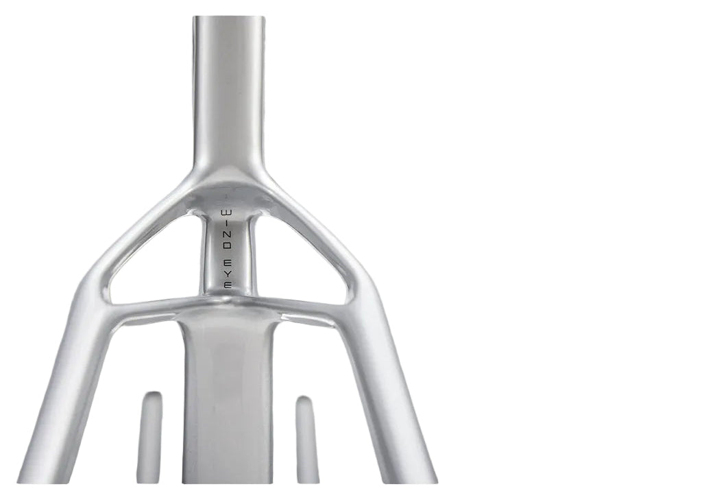 Spear Frameset | Seka Bikes | Cobbled Climbs – view 3