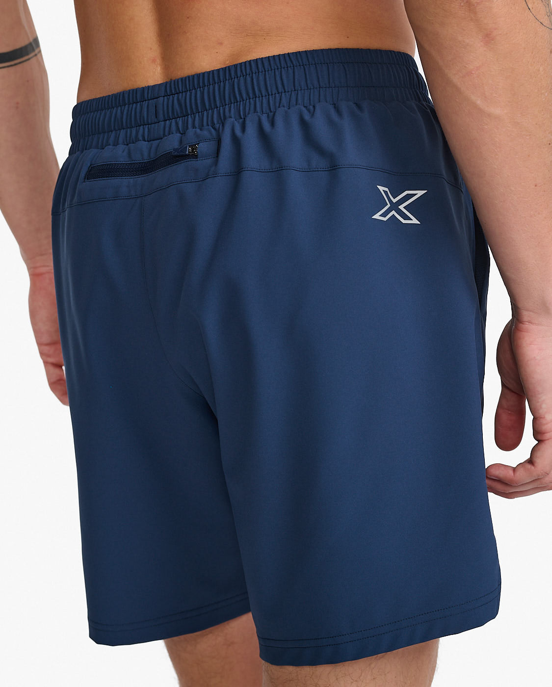 AERO 7 INCH SHORTS – 2XU premium cycling Running Shorts in India from Cobbled Climbs