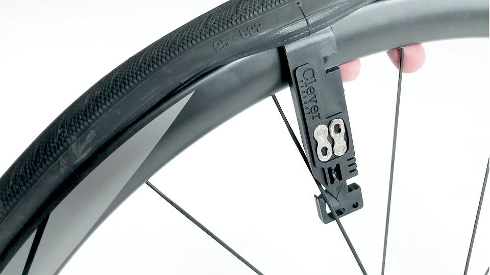Flatout Multi-Function Chain Hook