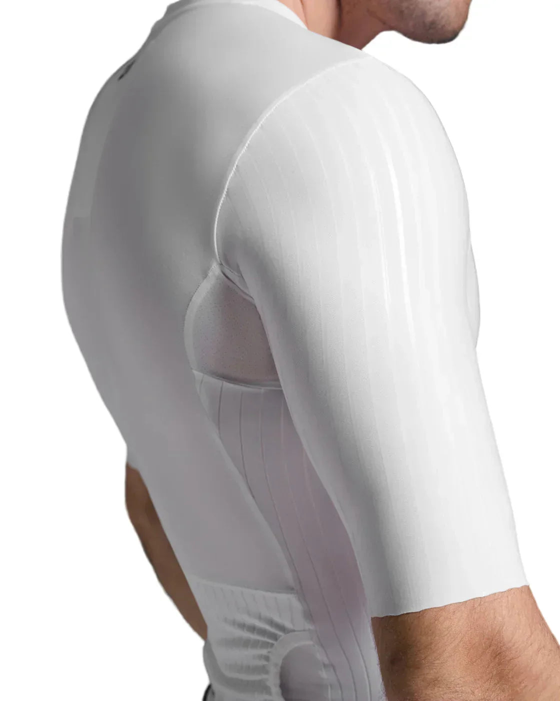 LIGHTSPEED REACT SLEEVED TRISUIT - 2XU - Cobbled Climbs