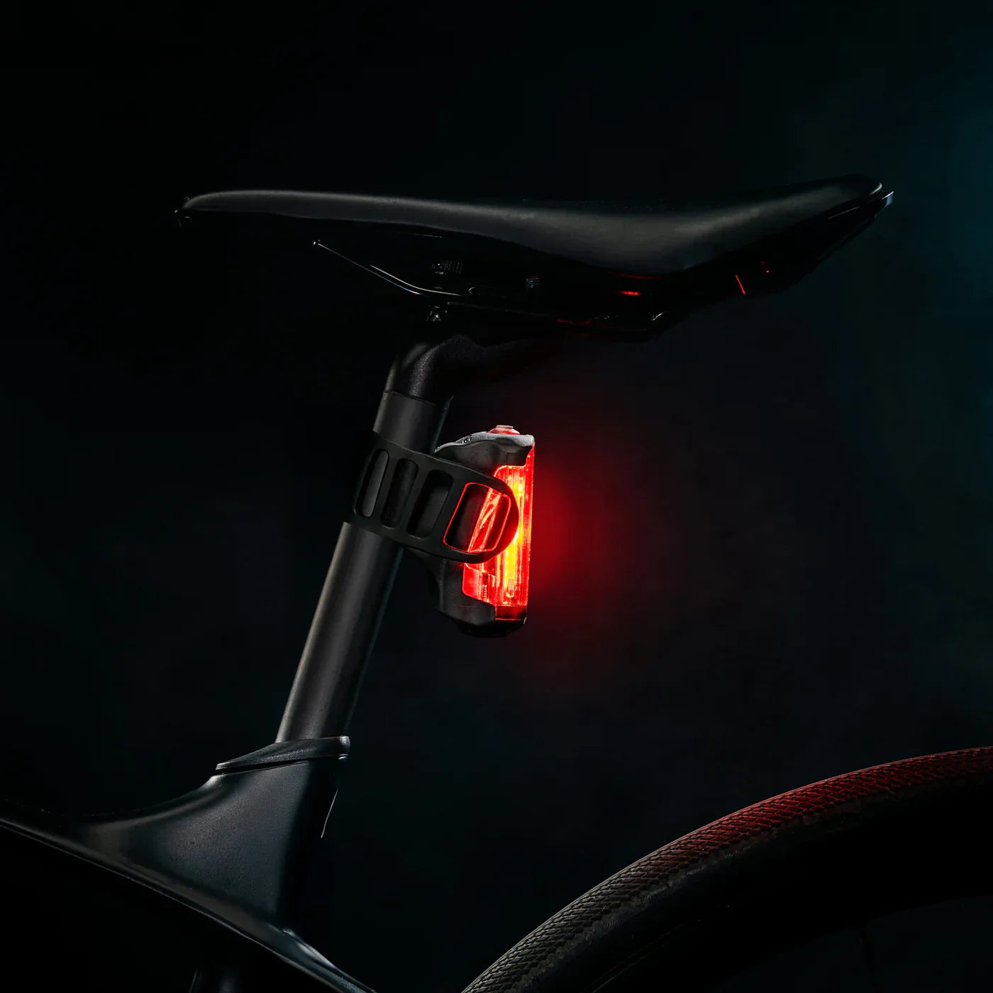 RADAR DRIVE 300 REAR LIGHT - Lezyne - Cobbled Climbs
