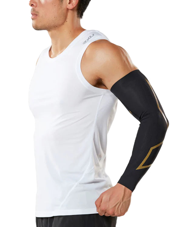 FORCE COMPRESSION ARM GUARDS – 2XU premium cycling Arm Warmers in India from Cobbled Climbs