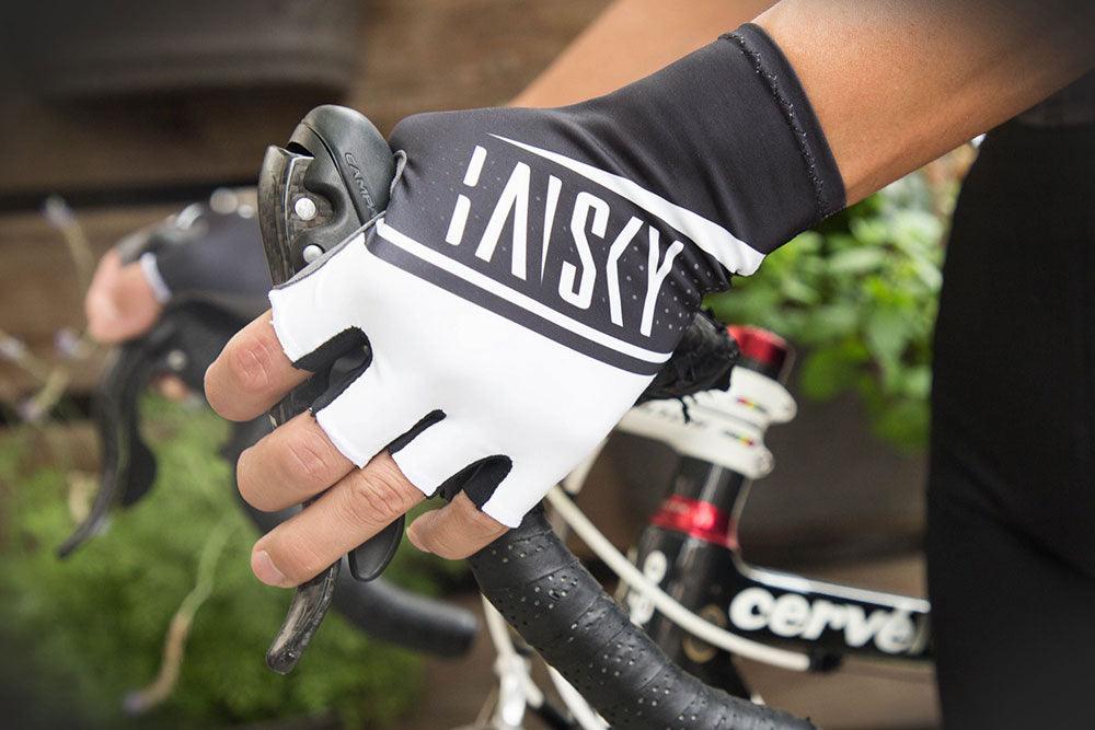 Baisky TRHF390 Unisex Cycling Gloves (Conquer White) - BUMSONTHESADDLE