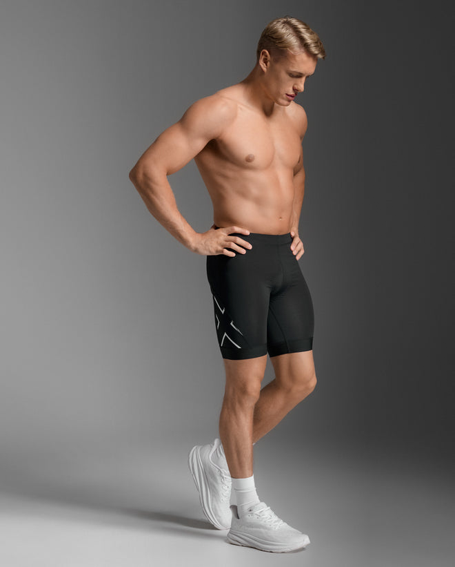 Core Tri 8 Inch Shorts | 2XU | Cobbled Climbs – view 4