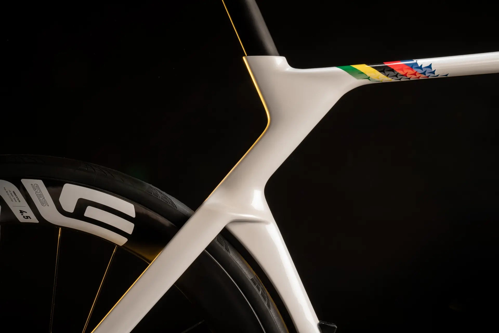 Y1RS Frameset | Colnago | Cobbled Climbs – view 7