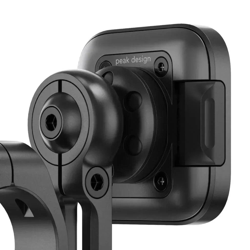MOTORCYCLE MOBILE HANDLEBAR MOUNT V2 - Peak Design - Cobbled Climbs