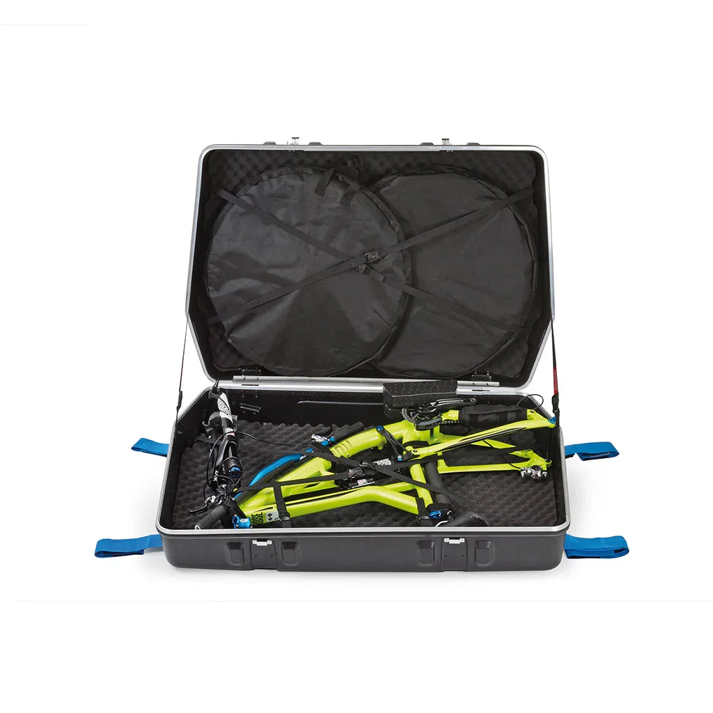 BIKE CASE II - B&W - Cobbled Climbs