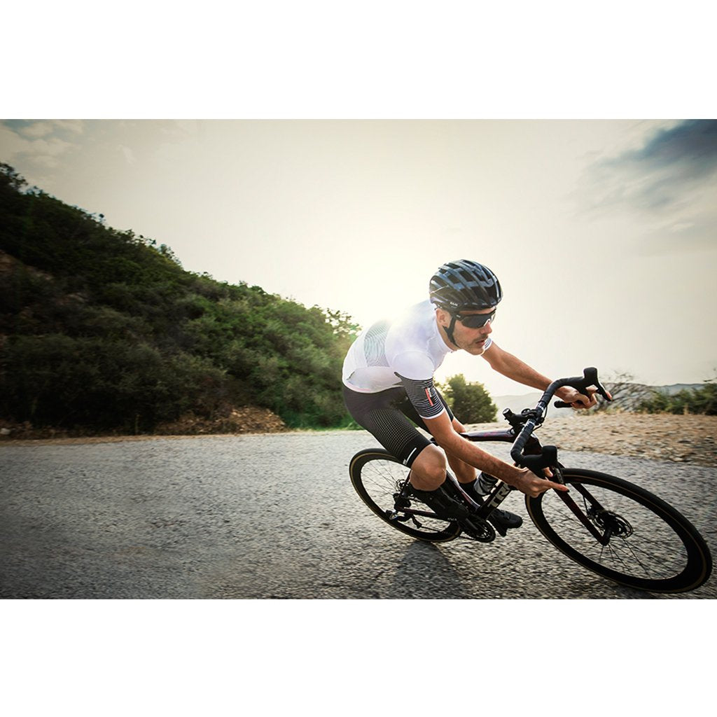 TONO FRECCIA MENS CYCLING BIBSHORTS – Santini premium cycling Bib Shorts in India from Cobbled Climbs