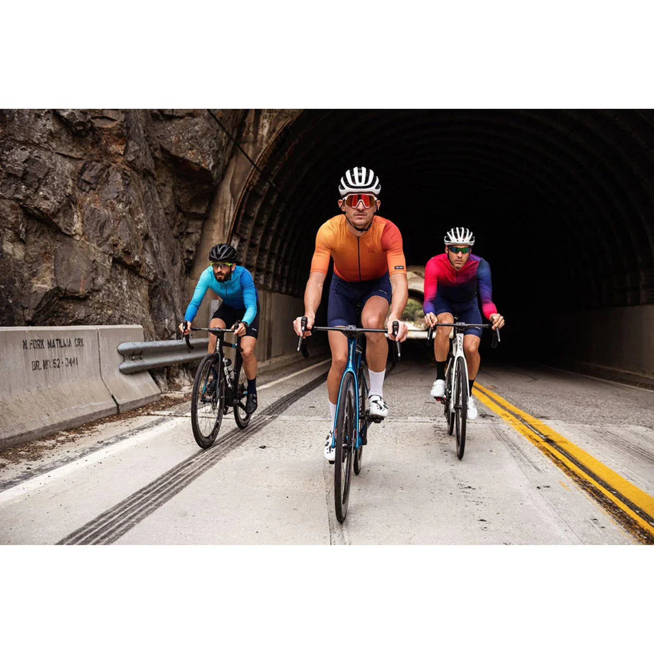 AR ADVANCED ULTEGRA DISC ROAD BIKE - Felt - Cobbled Climbs