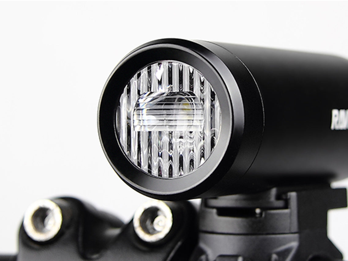 CR 600 FRONT LIGHT – Ravemen premium cycling Front Lights in India from Cobbled Climbs