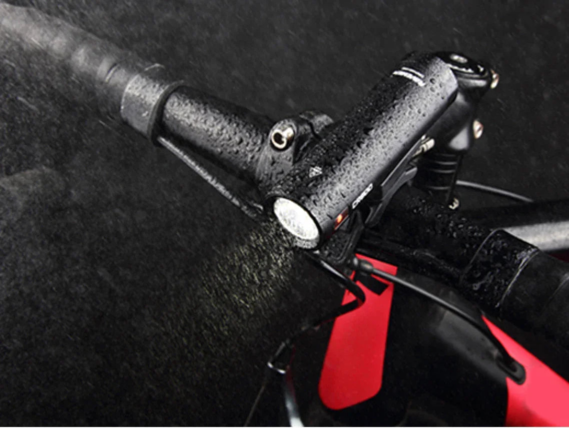 CR 800 FRONT LIGHT - Ravemen - Cobbled Climbs