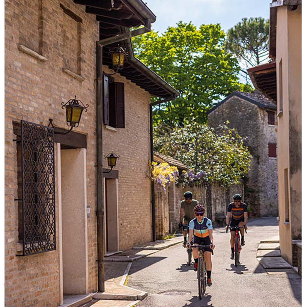 TERRANOVA GRAVEL VEST – Santini premium cycling Jackets in India from Cobbled Climbs