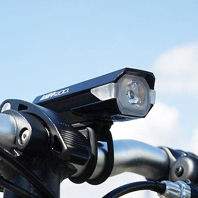 AMPP 200 FRONT LIGHT - Cateye - Cobbled Climbs