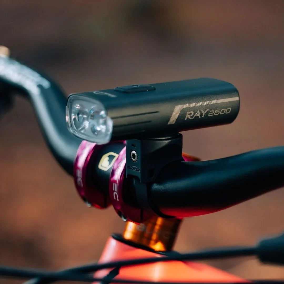 RAY 2600 FRONT LIGHT+REMOTE COMBO - Magicshine - Cobbled Climbs