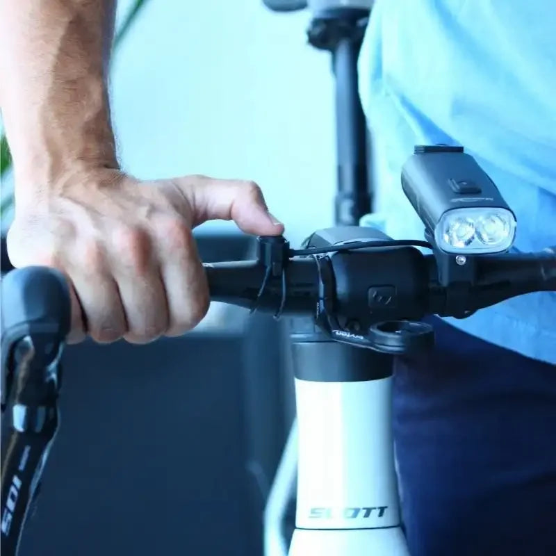 RAY 2100 FRONT LIGHT+REMOTE COMBO - Magicshine - Cobbled Climbs