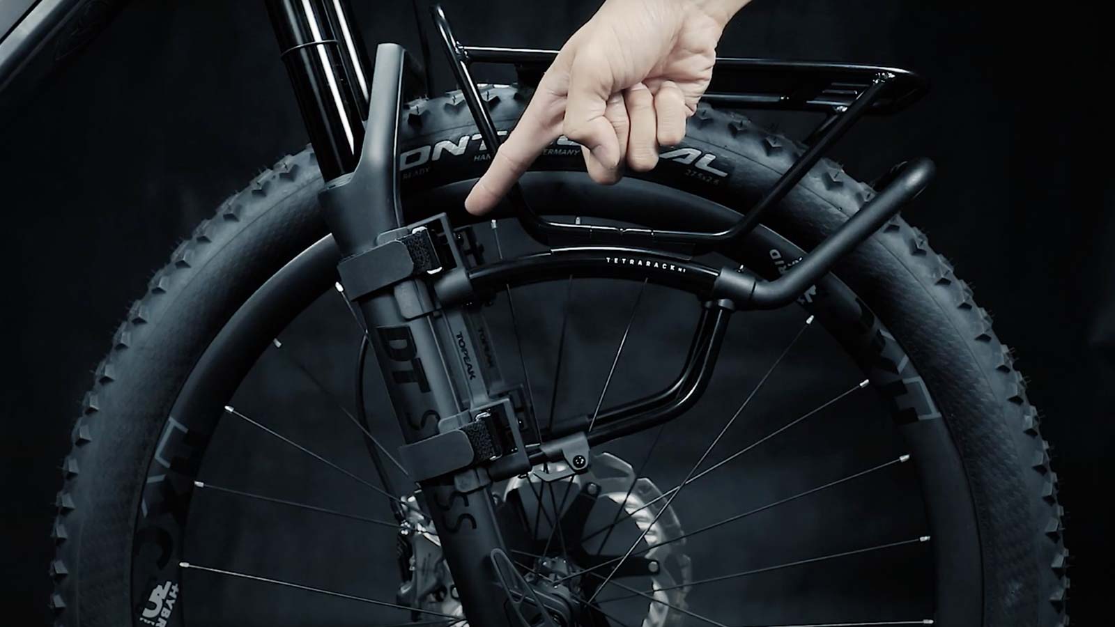 TETRARACK M1 FRONT PANNIER RACK – Topeak premium cycling Front Pannier Racks in India from Cobbled Climbs