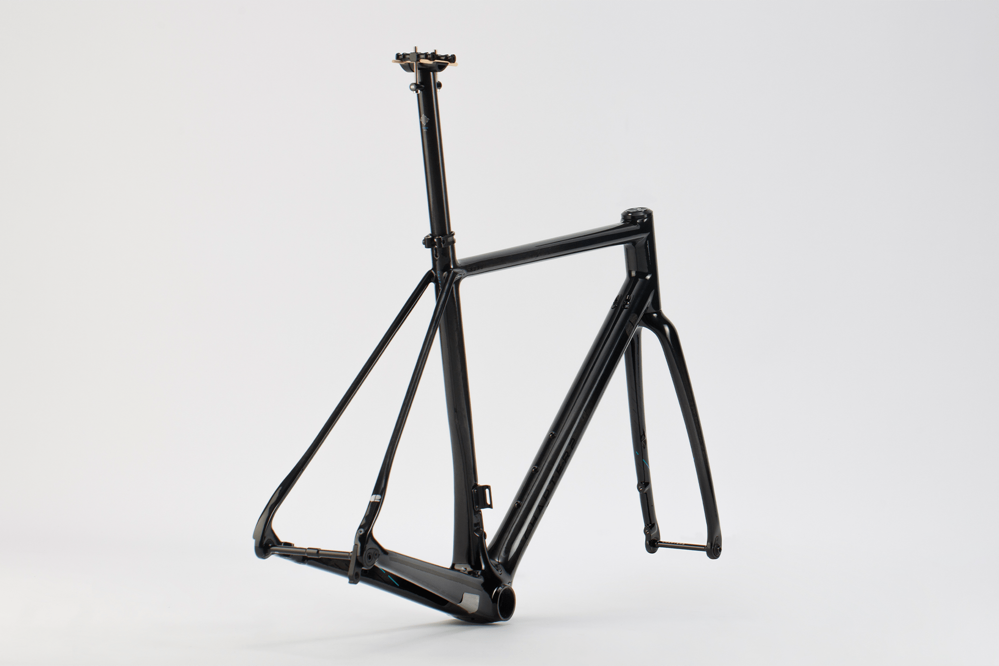 HURU DISC FRAMESET – Chapter 2 premium cycling Framesets in India from Cobbled Climbs