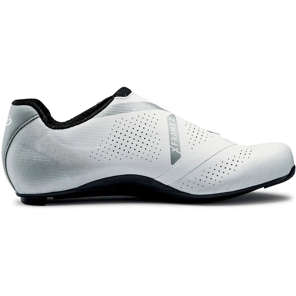 EXTREME GT 3 ROAD CYCLING SHOES - Northwave - Cobbled Climbs