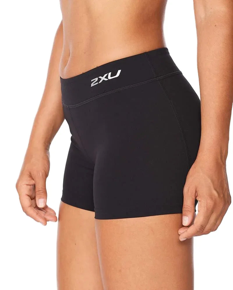 FORM MID RISE 4 INCH COMPRESSION SHORTS - 2XU - Cobbled Climbs