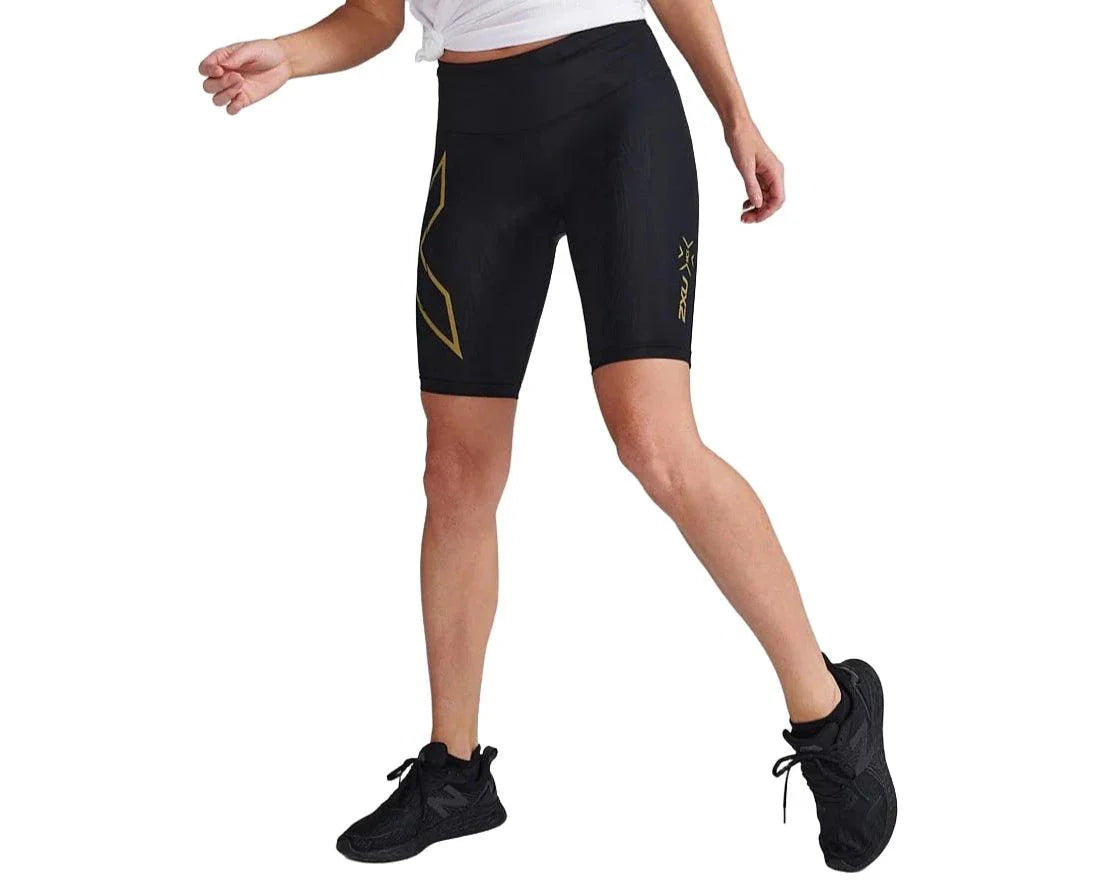 2XU Light Speed Mid-Rise Women's Compression Shorts (Black/Gold Reflective) - BUMSONTHESADDLE