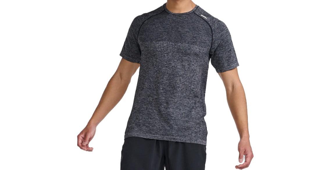 2XU Motion Tech Tee Men's T-Shirt (Grey Marie) - BUMSONTHESADDLE