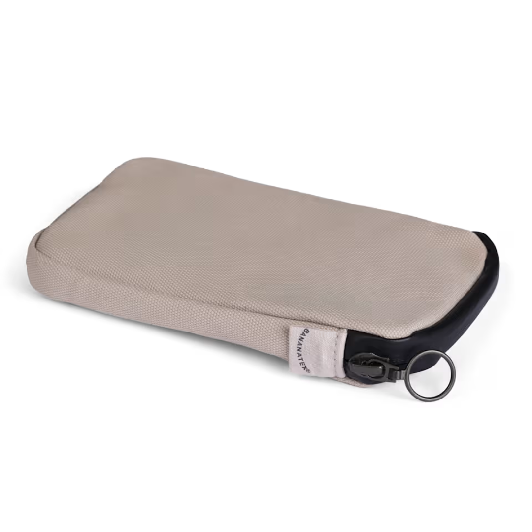 RAINPROOF ESSENTIAL CASE