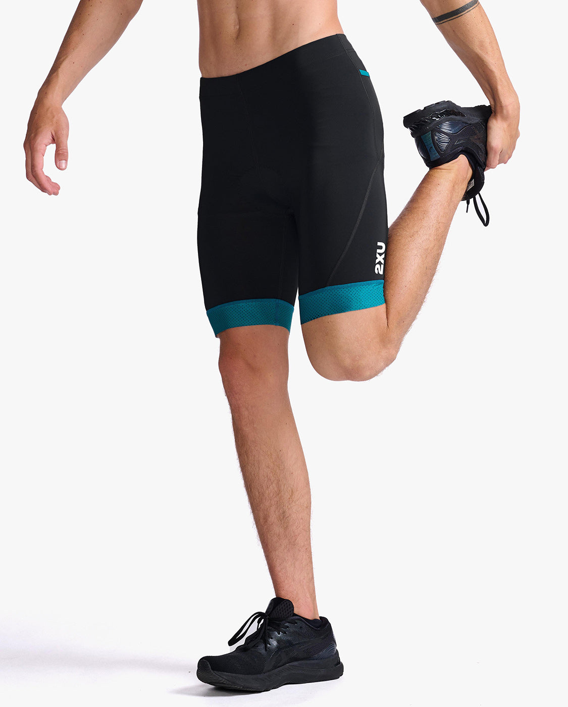Core Mens Triathlon Shorts - 2XU - Cobbled Climbs