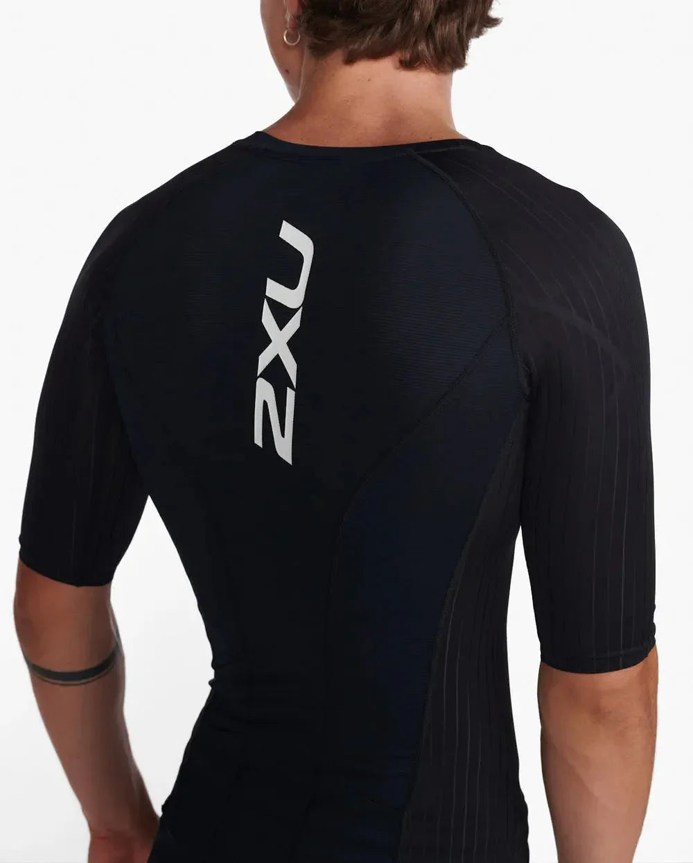 AERO SLEEVED TRI TOP - 2XU - Cobbled Climbs