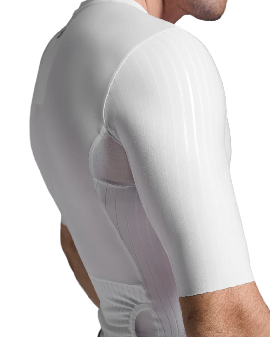 LIGHTSPEED REACT SLEEVED TRISUIT – 2XU premium cycling Tri Suits in India from Cobbled Climbs