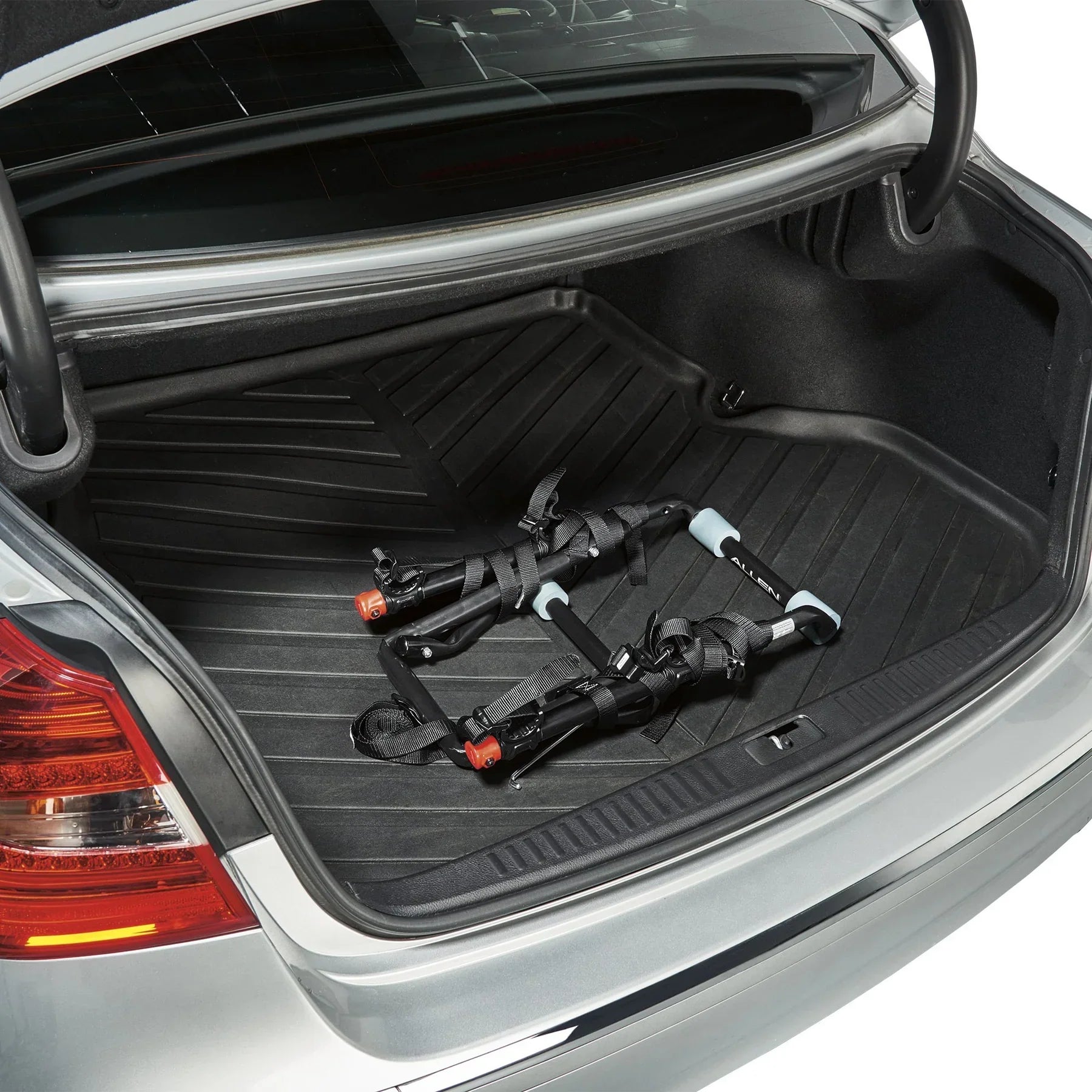 DELUXE TRUNK BIKE RACK