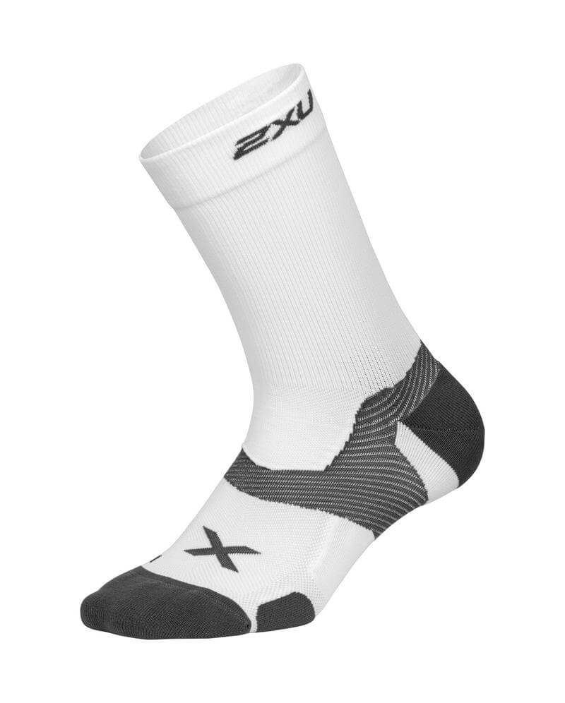 VECTR CUSHION COMPRESSION SOCKS – 2XU premium cycling Socks in India from Cobbled Climbs