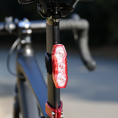 Viz300 Tl-ld810N Rear Light (RECHARGEABLE TYPE C) | Cateye | Cobbled Climbs – view 4
