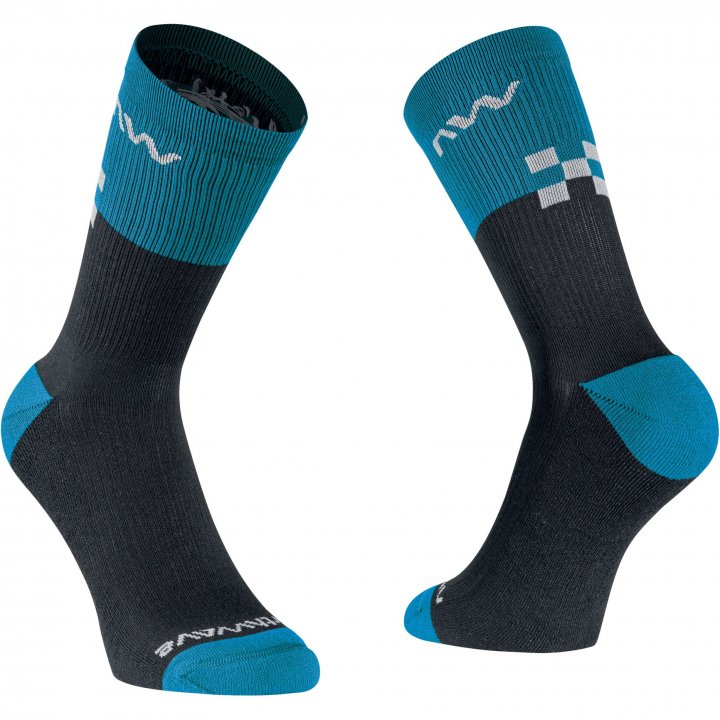 EDGE CYCLING SOCKS