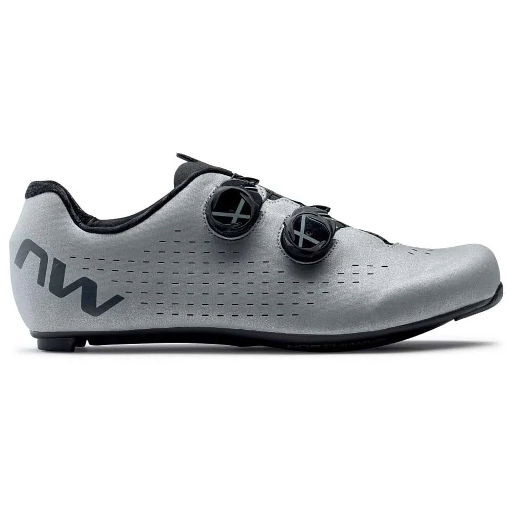 REVOLUTION 3 ROAD CYCLING SHOES - Northwave - Cobbled Climbs