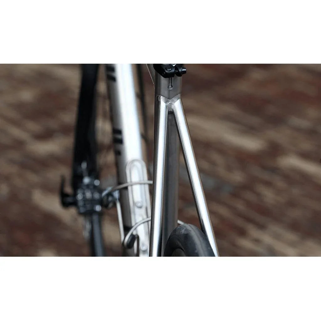 Skeiron Titanium DISC Frameset - Van Nicholas - Cobbled Climbs