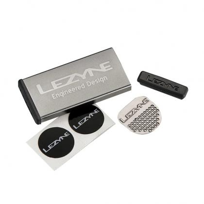 METAL KIT PUNCTURE PATCHES