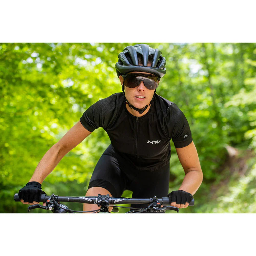 Active Womens Cycling Bibshorts | Northwave | Cobbled Climbs – view 6