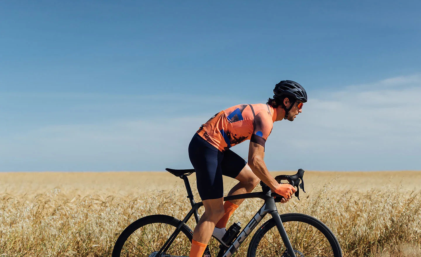 DELTA BERG MENS CYCLING JERSEY - Santini - Cobbled Climbs