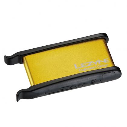 LEVER KIT PUNCTURE PATCHES WITH TYRE LEVER
