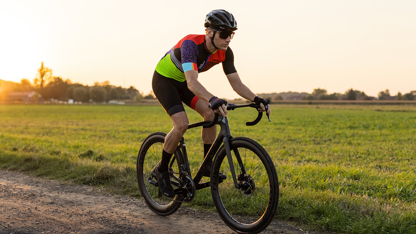 TDF PARIS ROUBAIX FORGER DES HEROES MENS CYCLING JERSEY – Santini premium cycling Jerseys in India from Cobbled Climbs