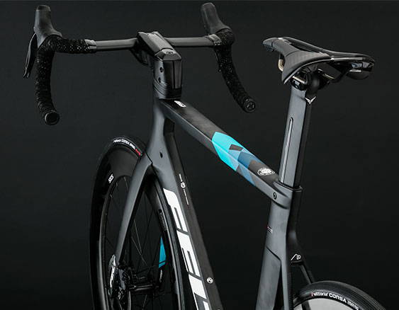 AR ADVANCED ULTEGRA DISC ROAD BIKE from Felt Cobbled Climbs